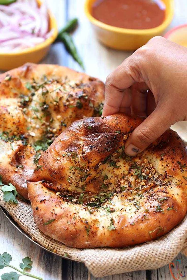 Qulcha — Golden tandoori kulcha